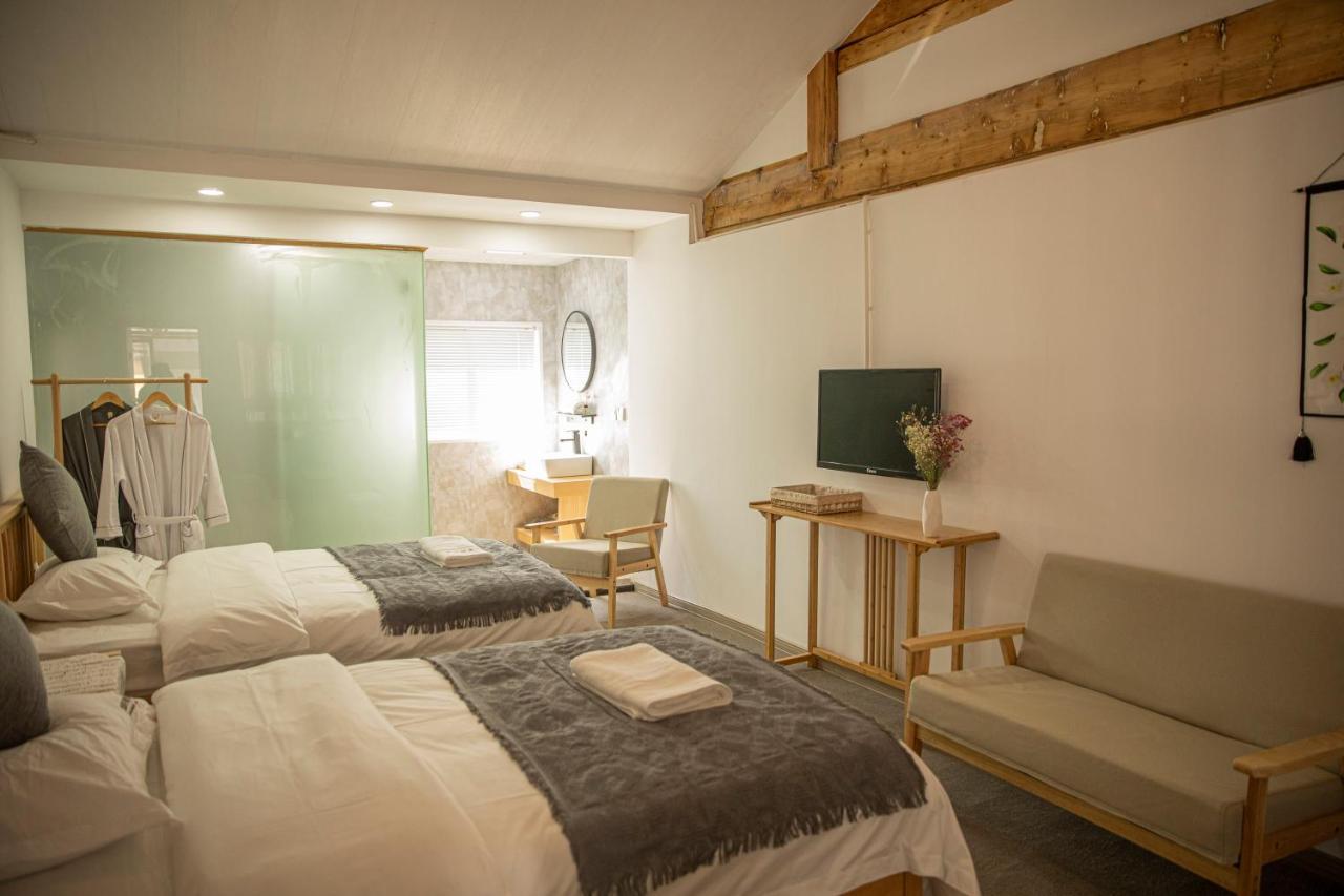雪湖轻奢民宿 Snowlake Inn Шангри-Ла Экстерьер фото